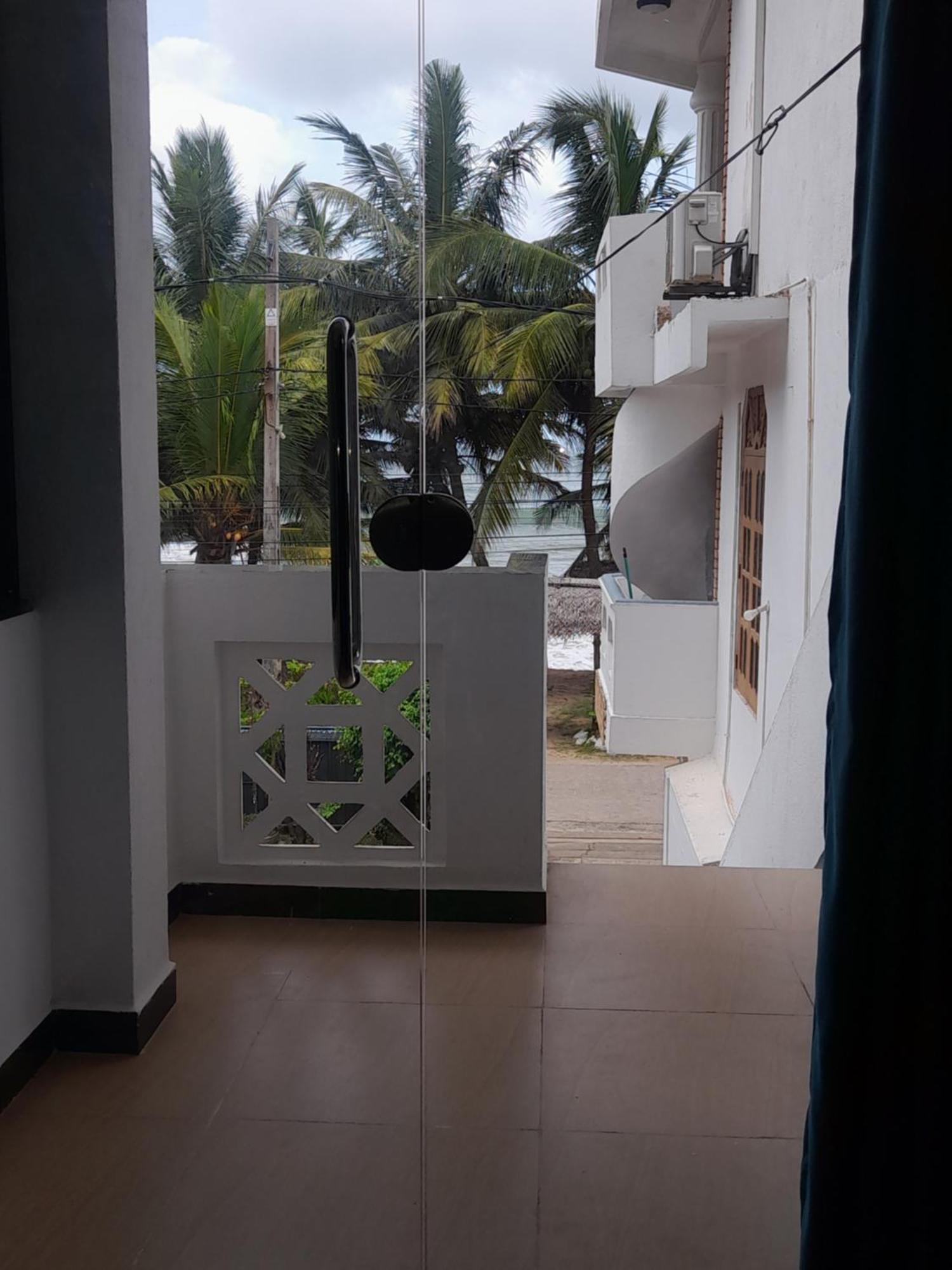 Shanika Beach Inn Tangalle Eksteriør bilde