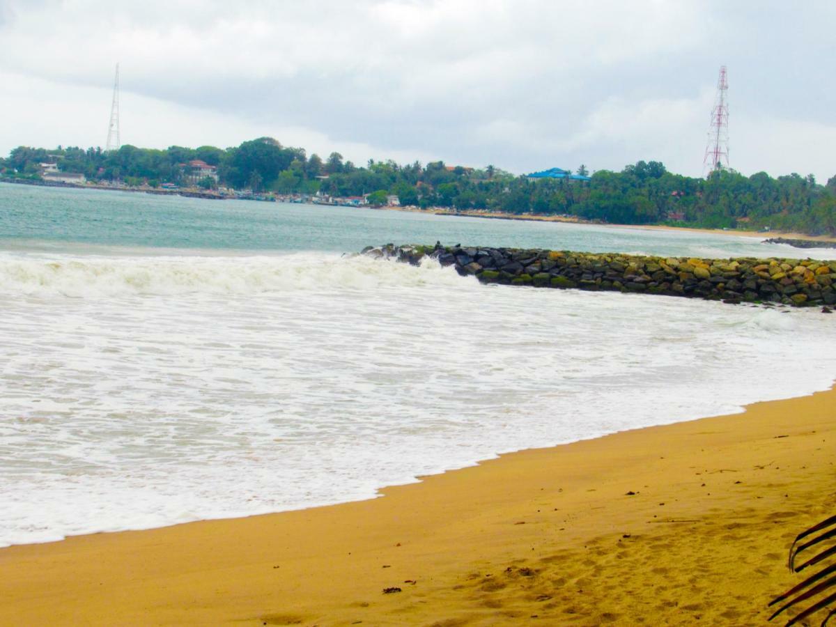 Shanika Beach Inn Tangalle Eksteriør bilde